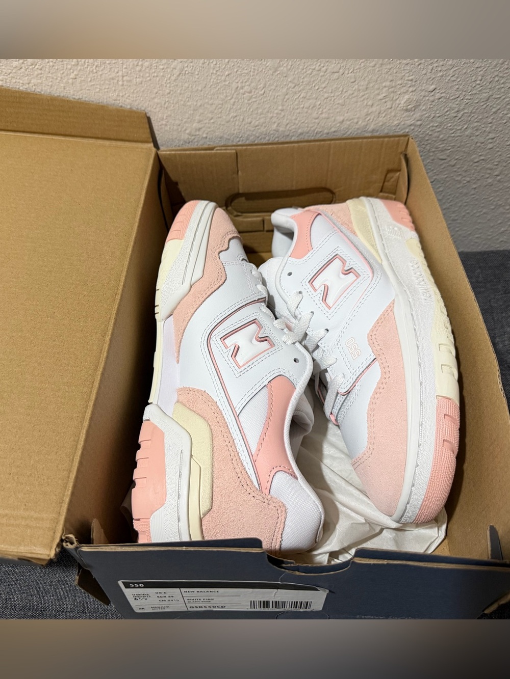 New Balance Kids Low-Top Sneakers in White and Pink
